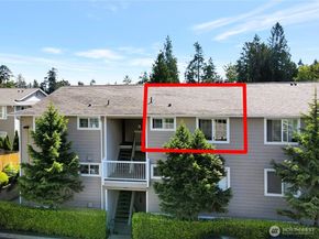 1126 N 198th Street B302, Shoreline WA 98133