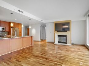 10650 NE 9th Place 1520, Bellevue WA 98004