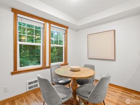 1328 Stonecress Lane NE, Bainbridge Island WA 98110