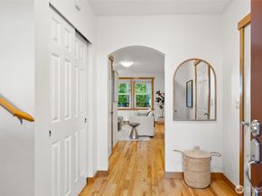 1328 Stonecress Lane NE, Bainbridge Island WA 98110