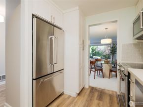 322 N 134th Street 104, Seattle WA 98133