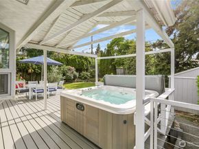 10417 76th Avenue S, Seattle WA 98178