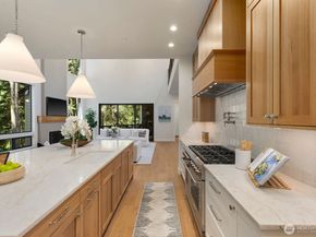 22605 NE 142nd Place, Woodinville WA 98077