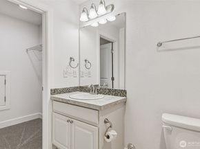 20042 94th Avenue NE, Bothell WA 98011