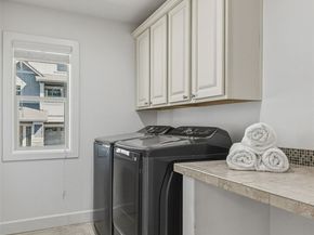 20042 94th Avenue NE, Bothell WA 98011