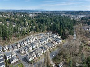 20042 94th Avenue NE, Bothell WA 98011