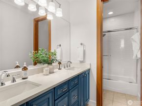 9 SW Three Tree Point Lane, Burien WA 98166