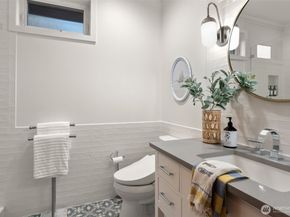 9 SW Three Tree Point Lane, Burien WA 98166