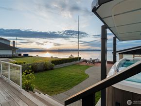 9 SW Three Tree Point Lane, Burien WA 98166