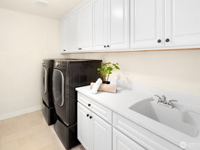 15903 98th Avenue NE, Bothell WA 98011