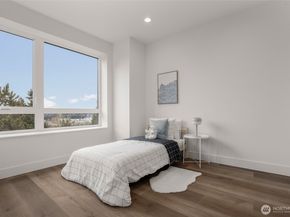 8923 166th Ave NE 101, Redmond WA 98052