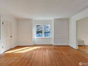 520 36th Avenue E, Seattle WA 98112