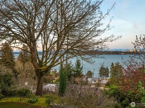 520 36th Avenue E, Seattle WA 98112