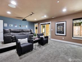 9060 177th Place NE 12, Redmond WA 98052