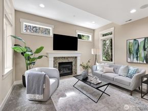 9060 177th Place NE 12, Redmond WA 98052