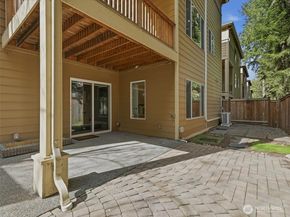 9060 177th Place NE 12, Redmond WA 98052