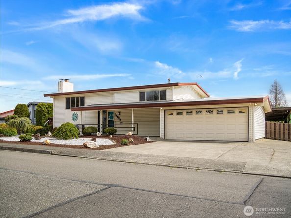 16526 116th Place SE, Renton WA 98058