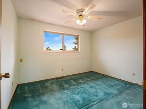 16526 116th Place SE, Renton WA 98058