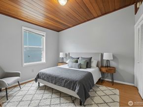 934 N 100th Street, Seattle WA 98133
