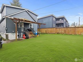 934 N 100th Street, Seattle WA 98133