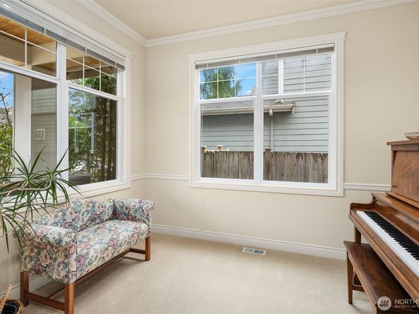 11787 159th Avenue NE, Redmond WA 98052