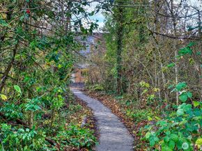 10622 E Riverside Drive, Bothell WA 98011