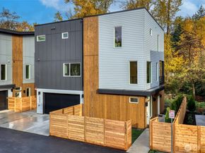 10622 E Riverside Drive, Bothell WA 98011