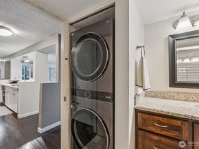 2500 W Manor Place 217, Seattle WA 98199