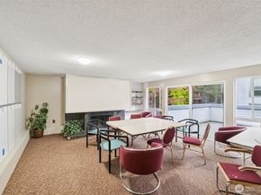 2500 W Manor Place 217, Seattle WA 98199