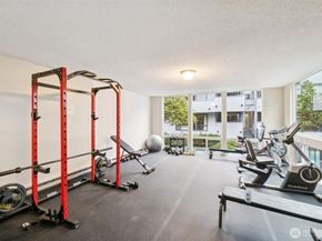 2500 W Manor Place 217, Seattle WA 98199