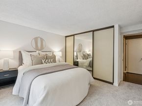 2500 W Manor Place 217, Seattle WA 98199