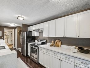 2500 W Manor Place 217, Seattle WA 98199