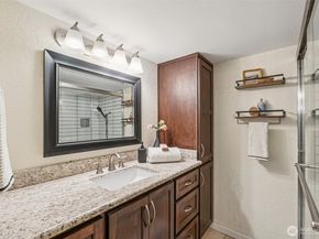 2500 W Manor Place 217, Seattle WA 98199