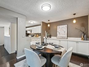 2500 W Manor Place 217, Seattle WA 98199