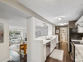2500 W Manor Place 217, Seattle WA 98199