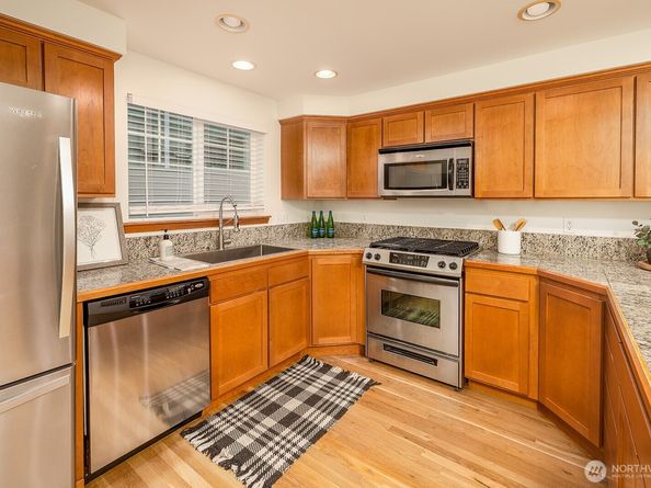 12333 28th Avenue NE A, Seattle WA 98125