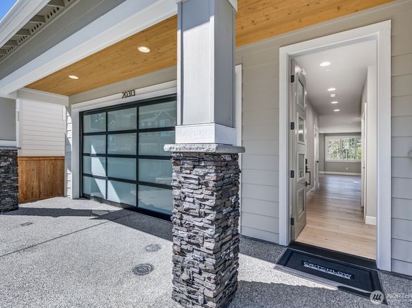 20313 94th Drive NE, Bothell WA 98011