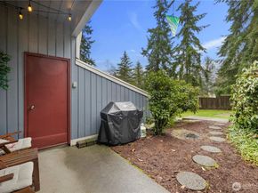 4118 212th Street SW C103, Mountlake Terrace WA 98043