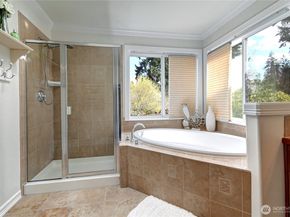 8032 124th Court NE, Kirkland WA 98033