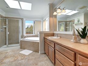 8032 124th Court NE, Kirkland WA 98033