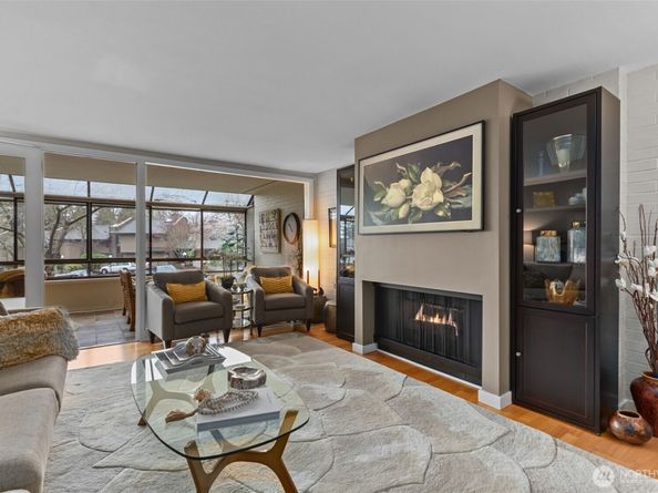 10903 Glen Acres Drive S A, Seattle WA 98168