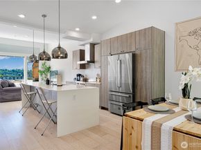 1546 Sturgus Avenue S, Seattle WA 98144