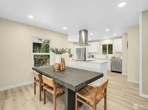 9919 Arrowsmith Avenue S, Seattle WA 98118