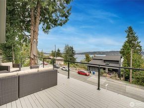 9919 Arrowsmith Avenue S, Seattle WA 98118
