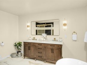 9919 Arrowsmith Avenue S, Seattle WA 98118