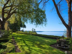 83 Olympic Drive NW, Shoreline WA 98177