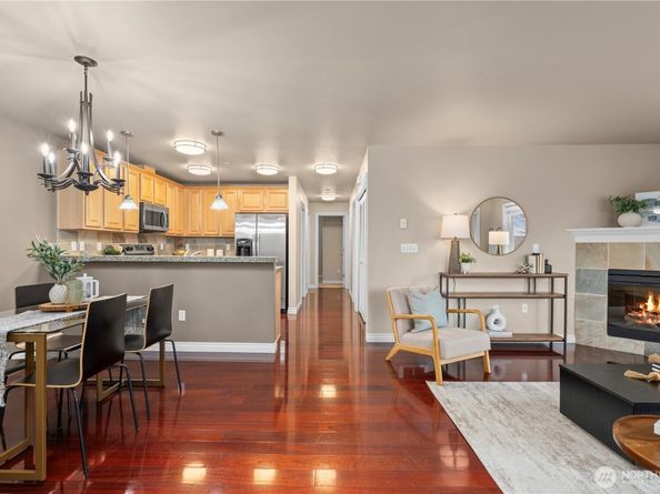 11306 124th Avenue NE 302, Kirkland WA 98177