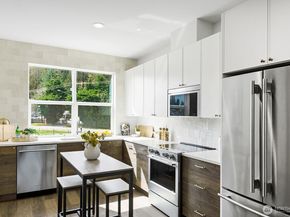 761 7th Avenue NW, Issaquah WA 98027