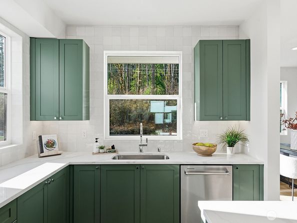 761 7th Avenue NW, Issaquah WA 98027