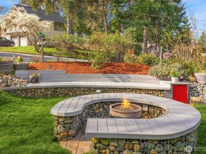 12211 SE 63rd Place, Bellevue WA 98006